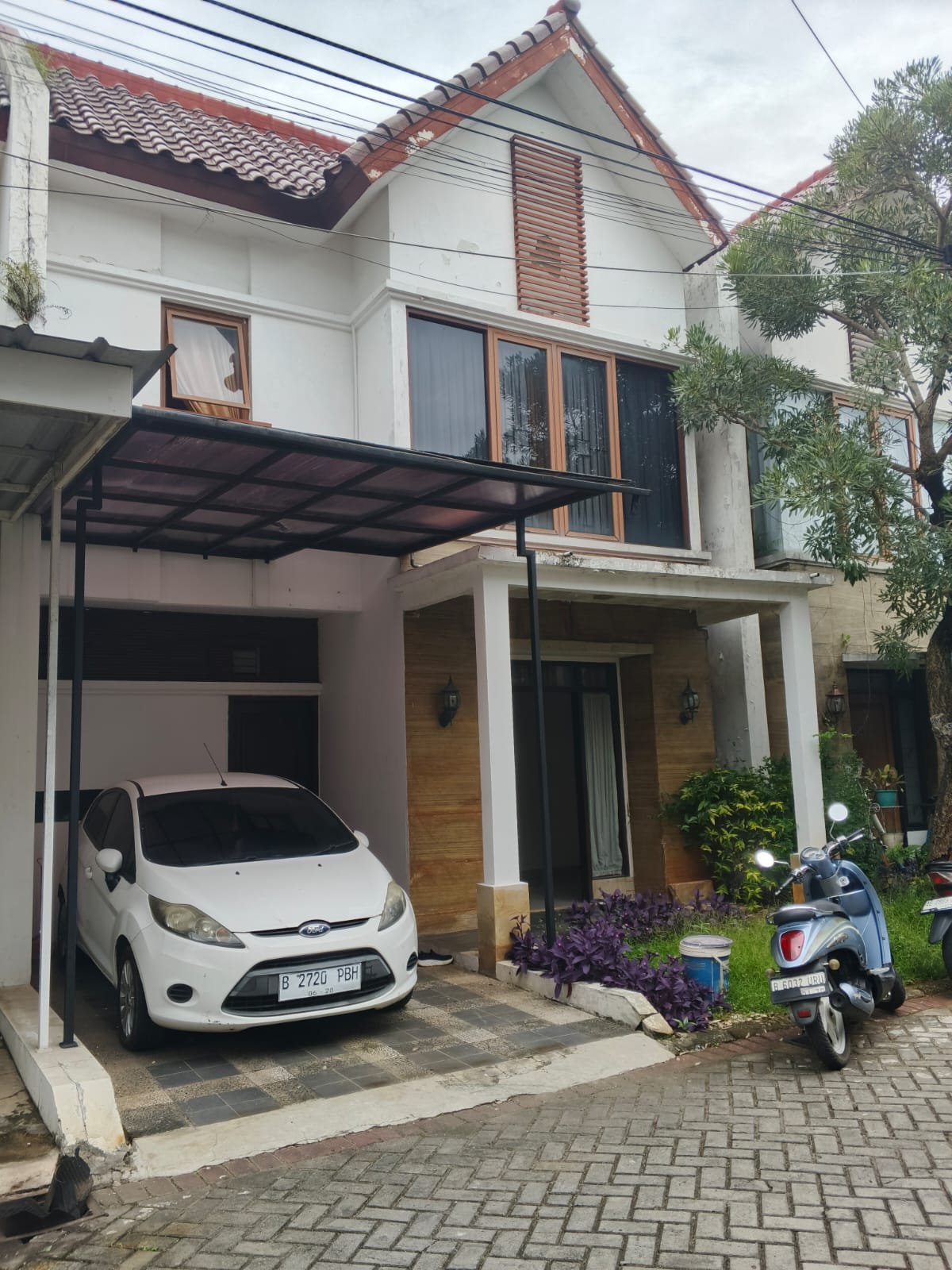  Cluster Tropical Residence Jatiwaringin