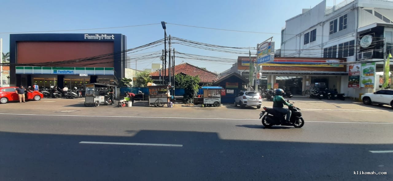 Dijual Rumah di pinggir Jalan Utama Kalimalang dekat pintu tol becakkayu